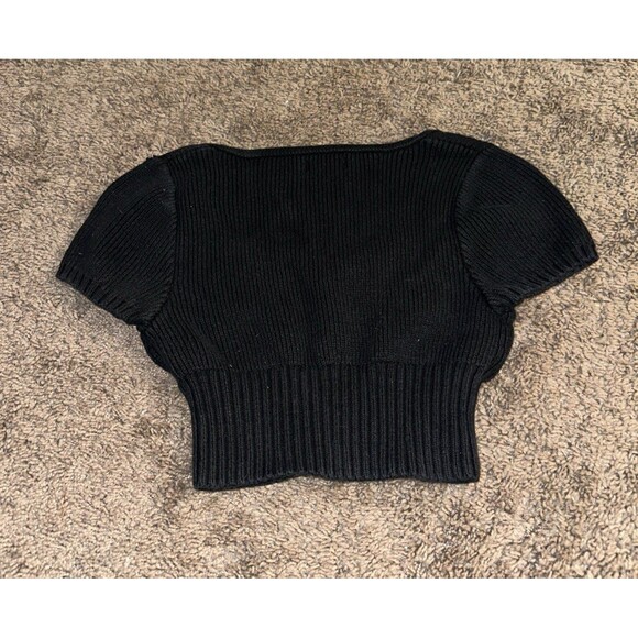 Kendal and Kylie cropped black top - Picture 4 of 5